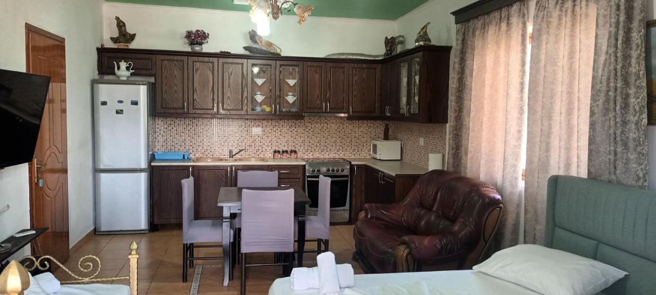 Apartments Resul Pushi Ksamil Exterior foto